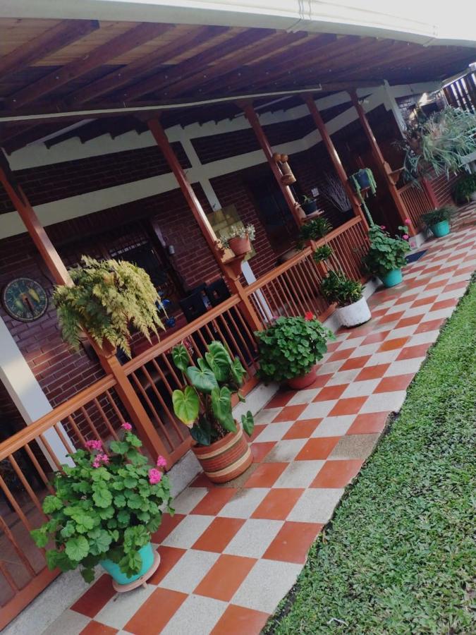 Finca Hotel La Melania Montenegro Exterior foto