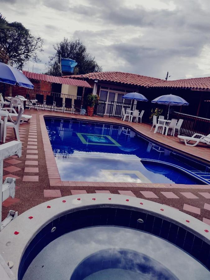 Finca Hotel La Melania Montenegro Exterior foto